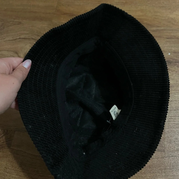 H&M bucket hat - Picture 7 of 10